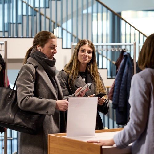 ZHAW Finance Circle 0006