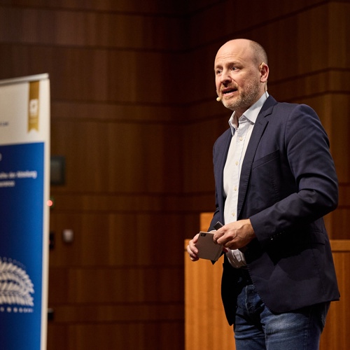 ZHAW Finance Circle 0011