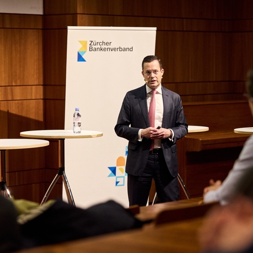 ZHAW Finance Circle 0052